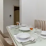 Lägenhet Mrs Kalis *