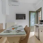 Mrs Kalis Lägenhet *